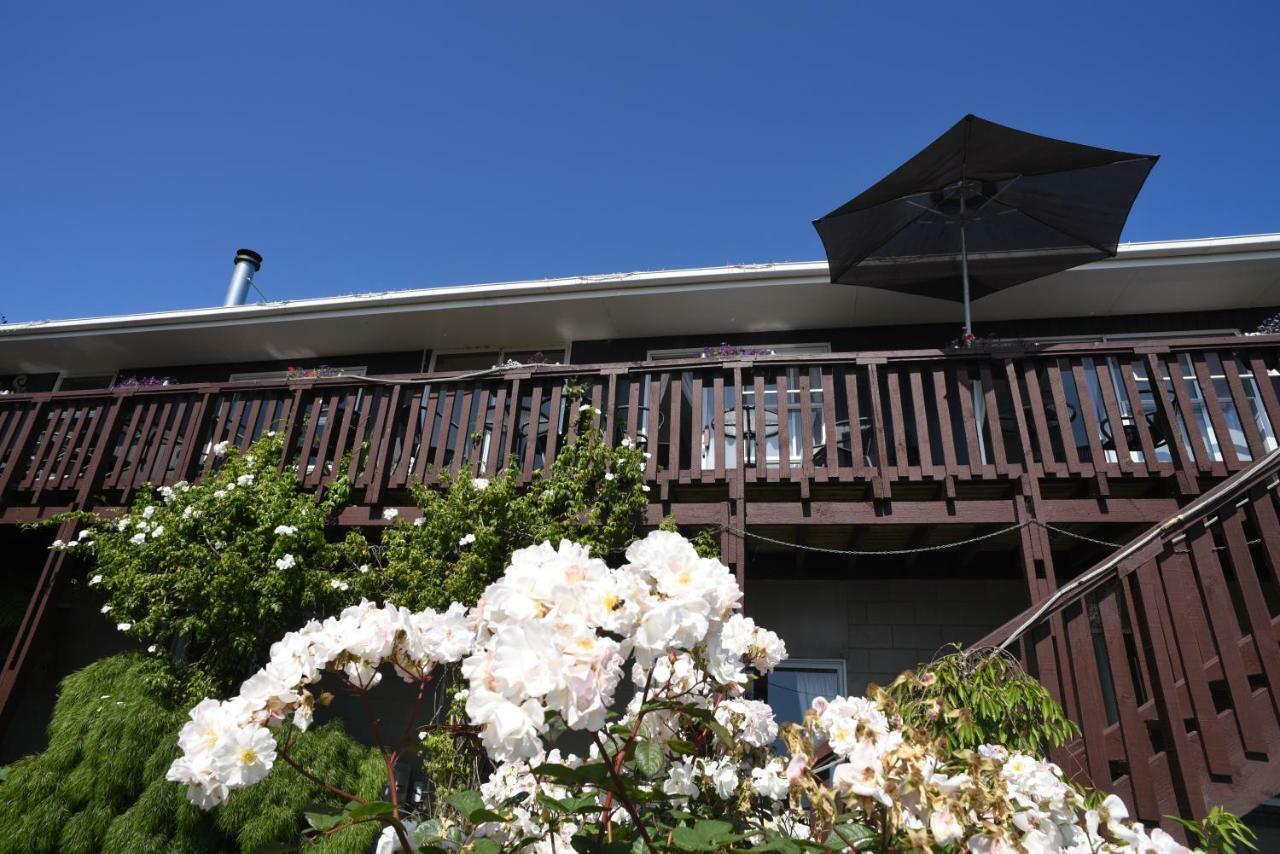 Brook House B&B & Cottages Kaikoura Exterior photo